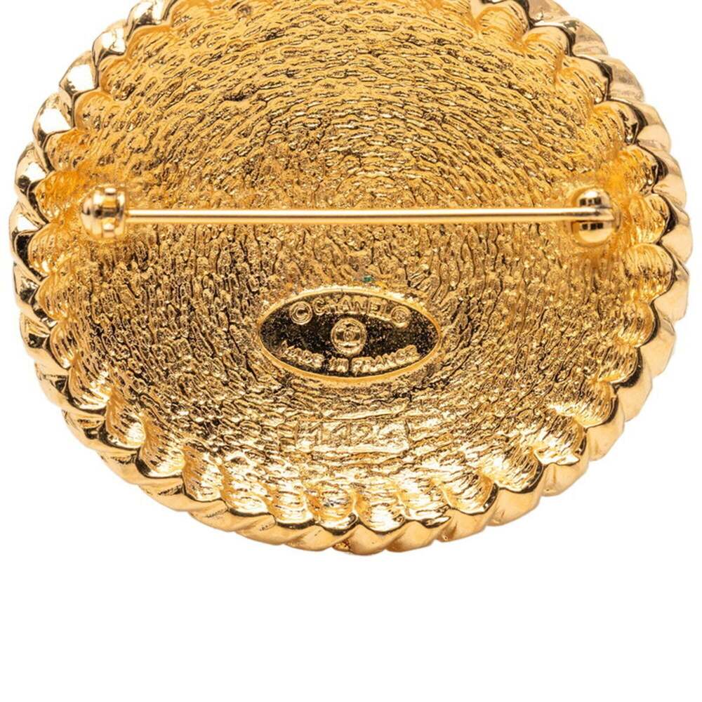 CHANEL Gold Logo Brooch - Picture 3 of 3